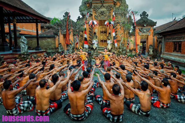 Tari Kecak Uluwatu